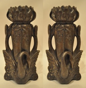 (XIX / XX w) Kpl 2 szt. / "ŁABĘDZIE" - ZABYTKOWE WAZONIKI - ŚWIECZNIKI