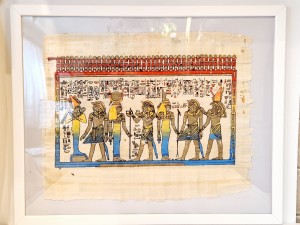 53,2 cm x 43,2 cm / PAPIRUS OBRAZ W OSZKLONEJ RAMIE - PAMIĄTKA Z EGIPTU