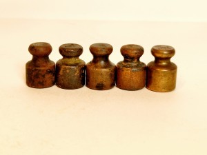 (l. 20 / 30-te XX w) 5 szt. x 2 dkg - POLSKIE METRYCZNE ODWAŻNIKI HANDLOWE