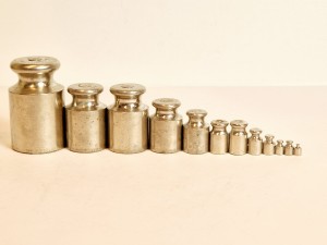 (1983) CCCP (ZSRR) / Kpl 12 szt. (1 g - 500 g) ODWAŻNIKI LABORATORYJNE