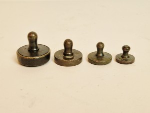 (XIX w) ROSJA / 1/4 Ф - 2 Ф (4 szt.) ODWAŻNIKI FUNTOWE DO WAGI DZIESIĘTNEJ