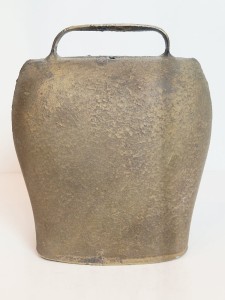 (poł. XX w) MASYWNY (18,3 cm / 1,24 kg) ŻELAZNY DZWONEK PASTERSKI