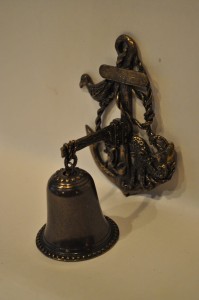 ZNAL BRĄZOWIONY / "KOTWICA" - MAŁY DZWONEK WISZĄCY