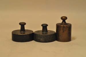 (XIX / XX w) ZABYTKOWE HANDLOWE ODWAŻNIKI Z BRĄZU