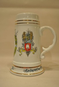 18,3 cm / 768 g - KOLEKCJONERSKI KUFEL CERAMICZNY "Z PRZEŚWITEM"