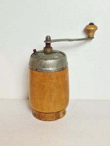 (l. 50 / 60-te XX w) STARY UNIKATOWY KOLEKCJONERSKI MŁYNEK DO KAWY