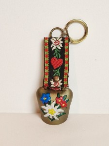 (l. 90-te XX w) MAŁY (15 g) DZWONEK PASTERSKI Z ZAWIESZKĄ - BRELOCZEK