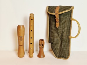 MOLLENHAUER - DREWNIANY FLET PROSTY (48,0 cm) W ETUI TRANSPORTOWYM