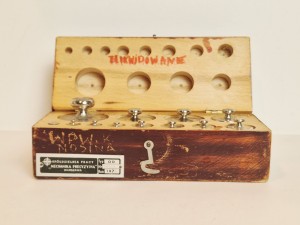 (l. 70 / 80-te XX w) 1 g - 500 g (12 szt.) / PRECYZYJNE ODWAŻNIKI LABORATORYJNE