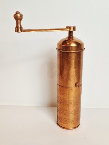 (l. 90-te XX w) NIEMCY / "ZASSENHAUS" - MIEDZIANY MŁYNEK DO PIEPRZU