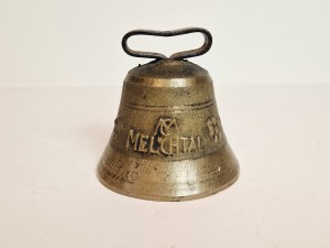 (I poł. XX w) "MELCHTAL" SZWAJCARIA - MOSIĘŻNY DZWONEK (7,1 cm / 261 g) PASTERSKI