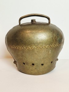 STARY MASYWNY (17,8 cm / 1,2 kg) ALPEJSKI "BAWARSKI" DZWONEK PASTERSKI