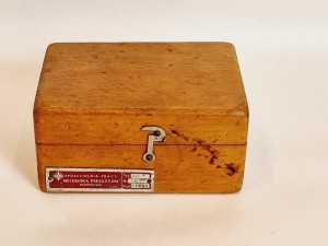 (1967) STARE PUDEŁKO - ETUI DO ODWAŻNIKÓW LABORATORYJNYCH