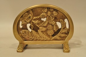 264 g / "IRYS" - BOGATO ZDOBIONY SERWETNIK MOSIĘŻNY